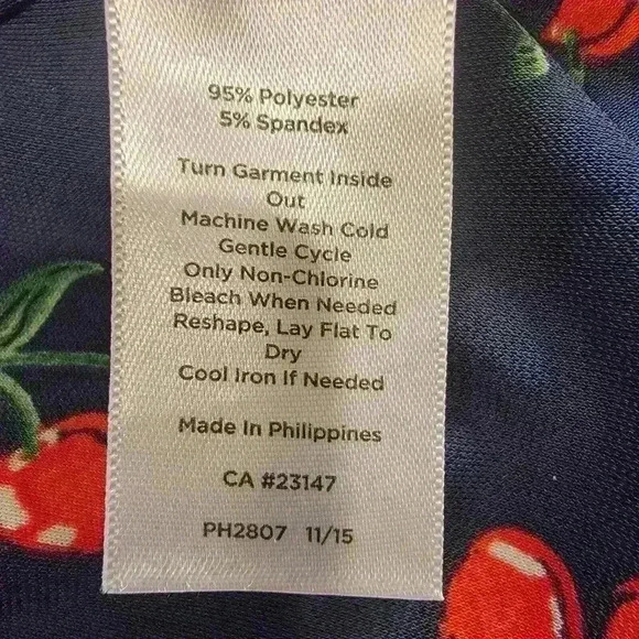 Talbots Womens Skirt Size 12 Blue Red Cherries Godet Panel Side Zip Stretch - Picture 6 of 7